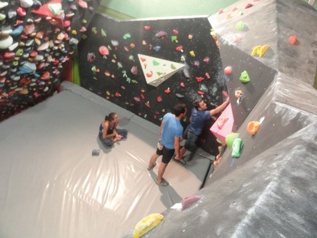 Grupos en el escalodromo